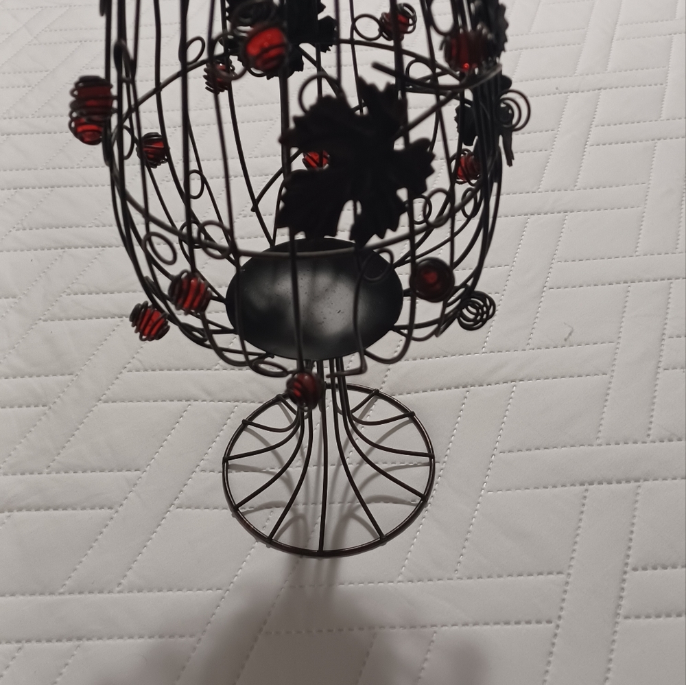 Candle holder